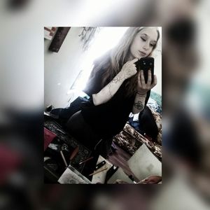 Meet your Posher, Cynthia